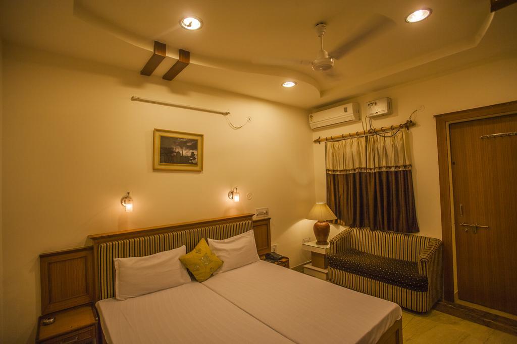 Hotel Kamal Nearest To Taj Mahal Agra  Esterno foto